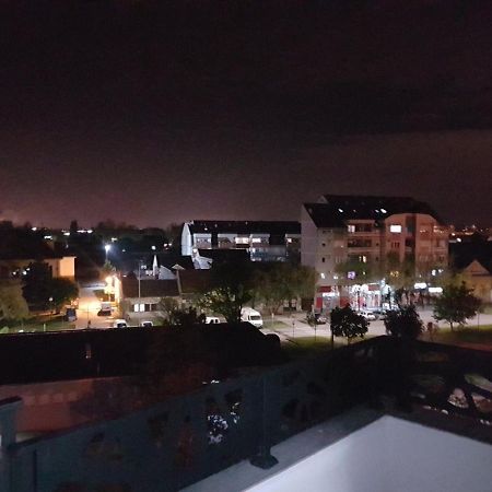 Royal Residence Apartmani 2 Pančevo Eksteriør billede