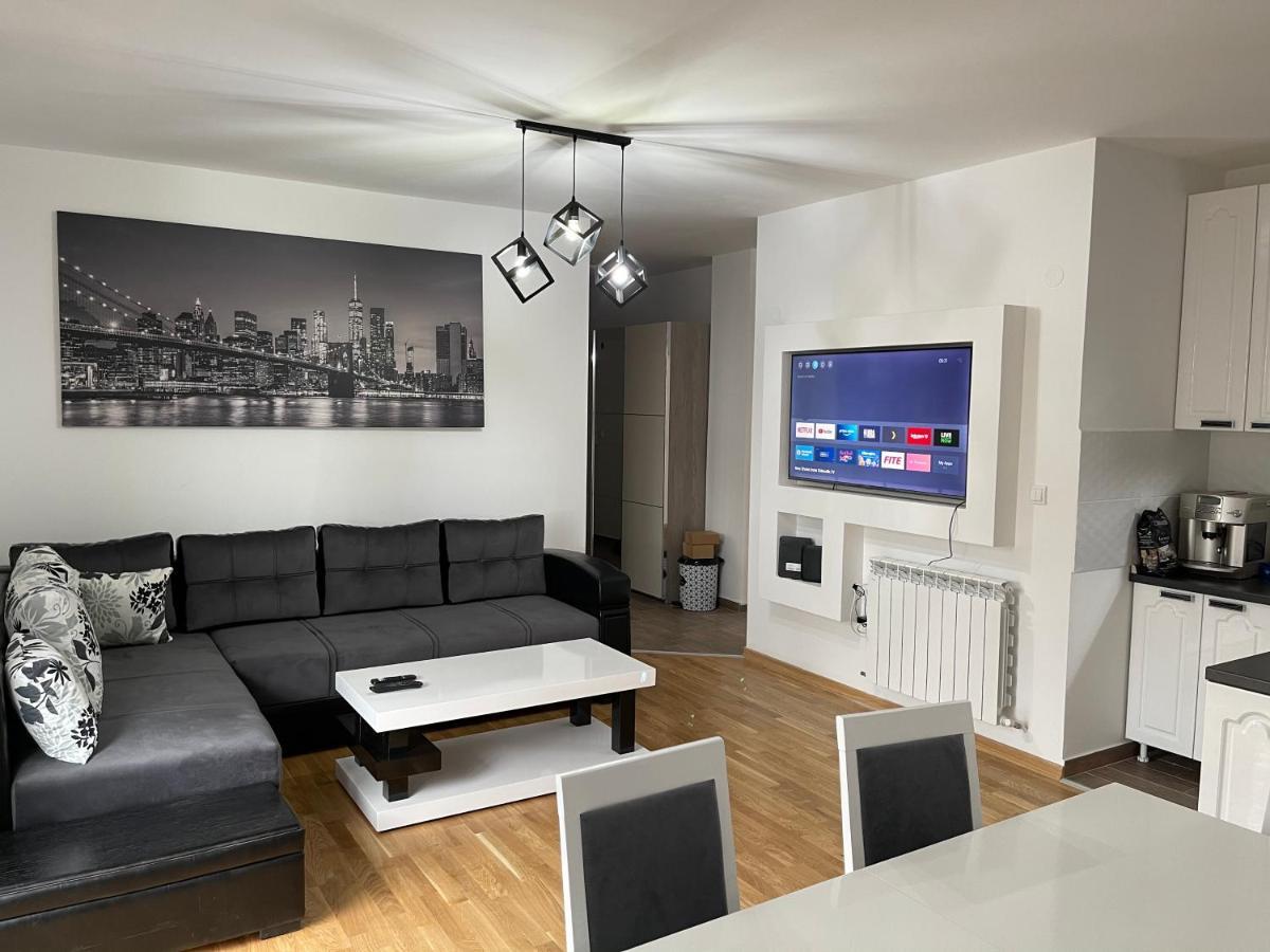 Royal Residence Apartmani 2 Pančevo Eksteriør billede