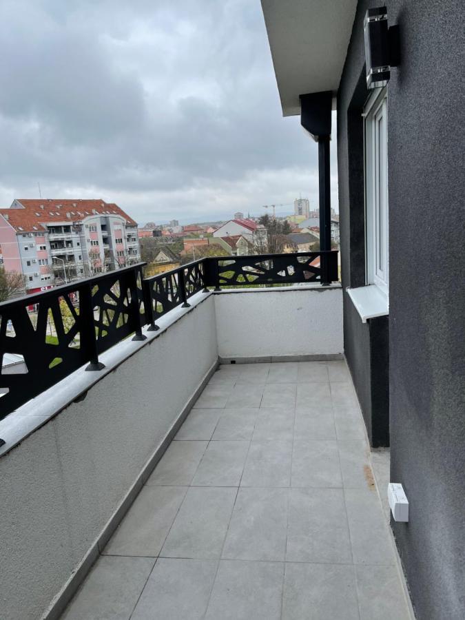 Royal Residence Apartmani 2 Pančevo Eksteriør billede